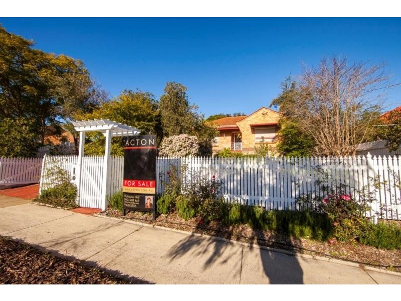 16 Alvah Street, St James WA 6102