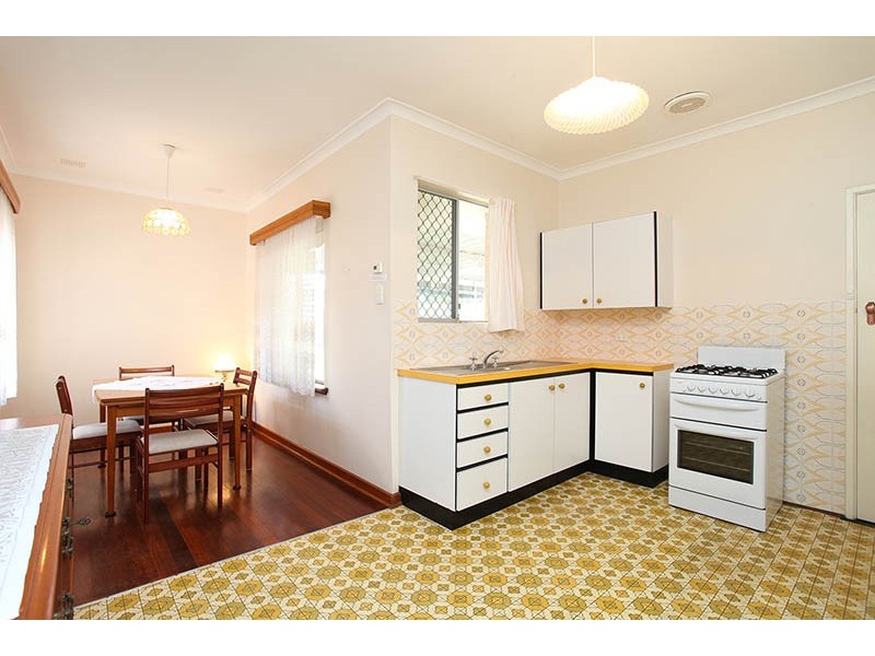 12 Blechynden Street, St James WA 6102