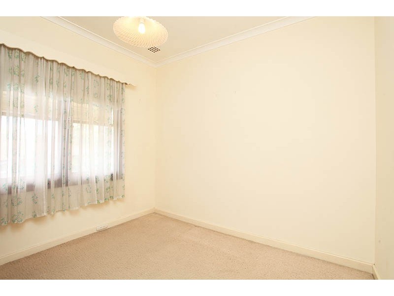 12 Blechynden Street, St James WA 6102