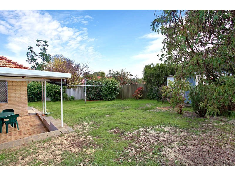 12 Blechynden Street, St James WA 6102