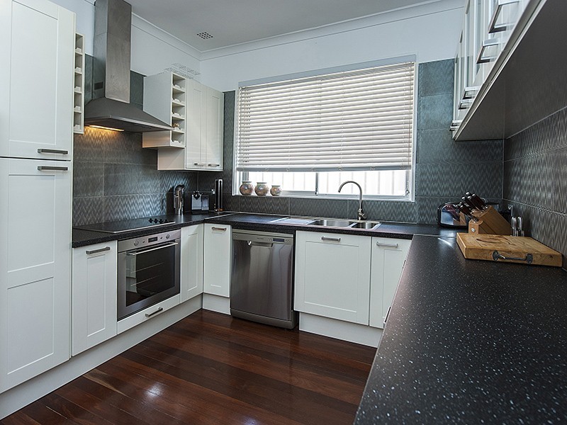 13 Beesley Street, East Victoria Park WA 6101