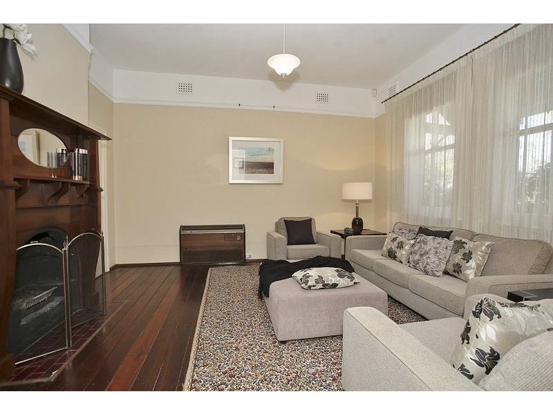 35 Geddes Street, Victoria Park WA 6100