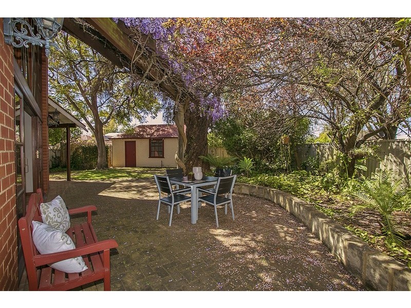 35 Geddes Street, Victoria Park WA 6100