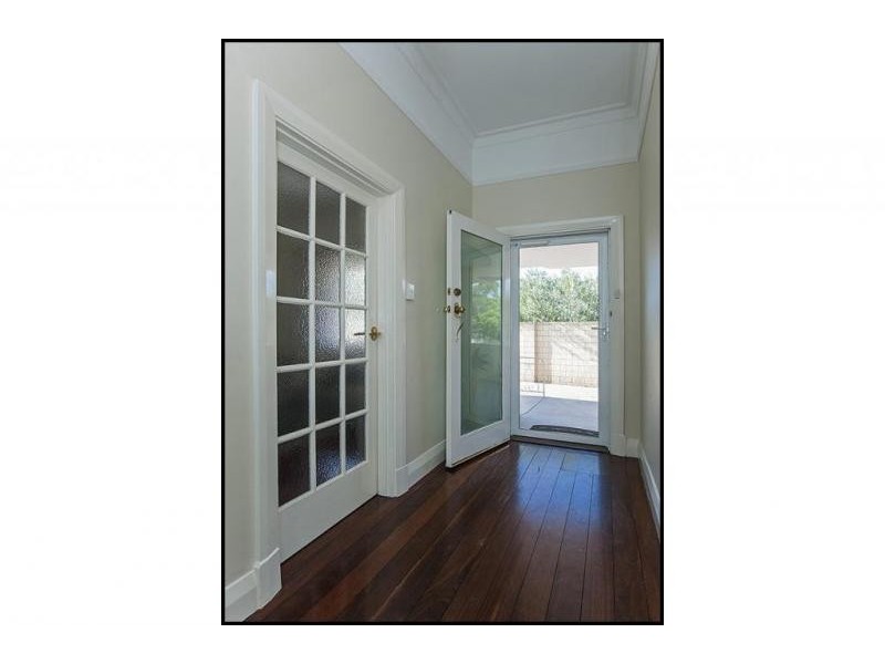 219 Shepperton Road, East Victoria Park WA 6101