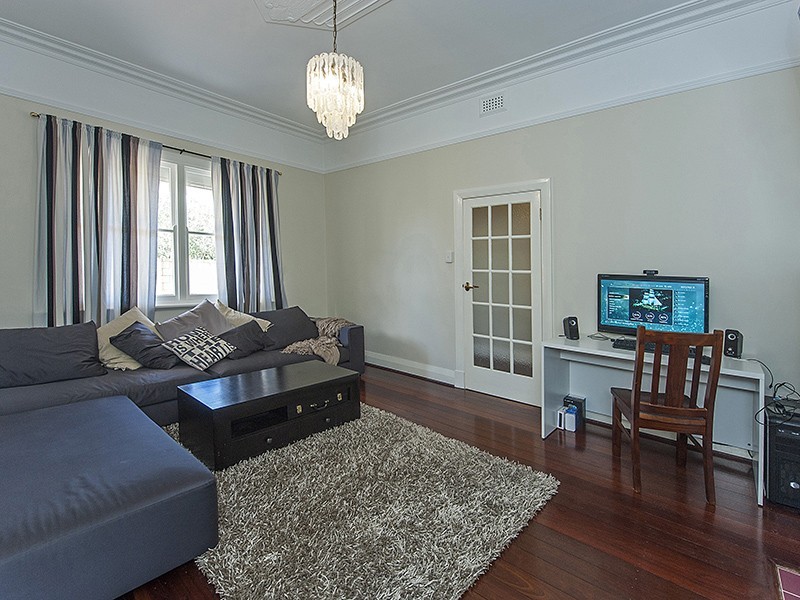 219 Shepperton Road, East Victoria Park WA 6101