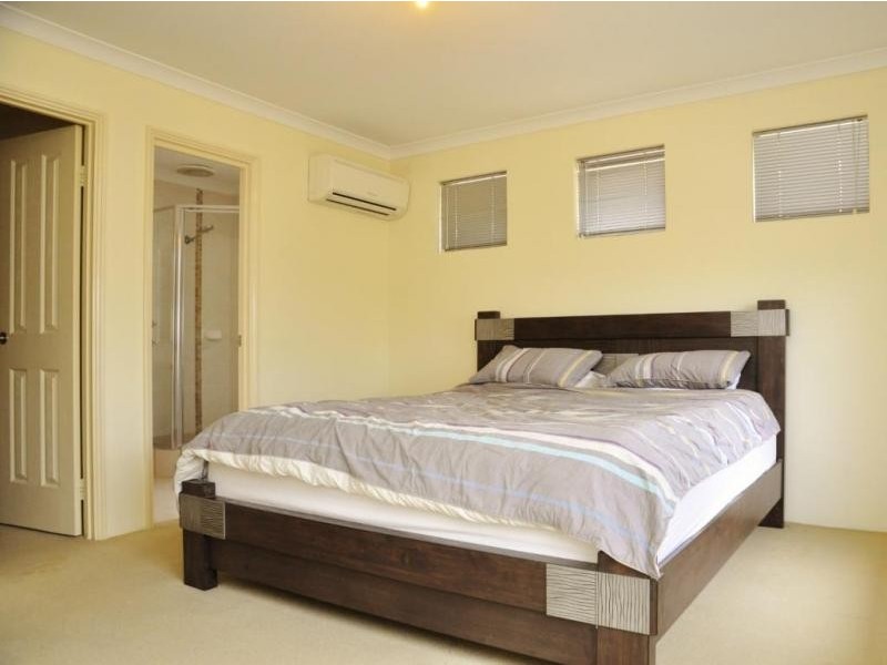 2/44 Alday Street, St James WA 6102