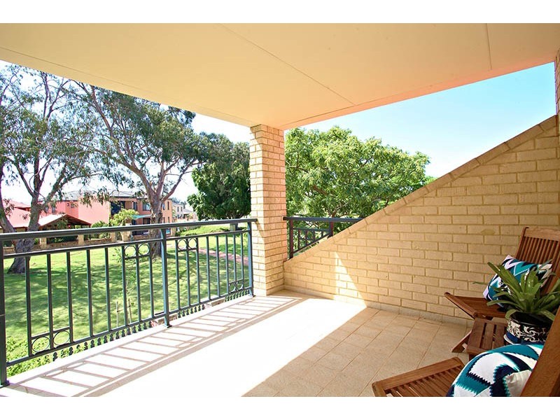 35 Sedgeland Way, Ascot WA 6104