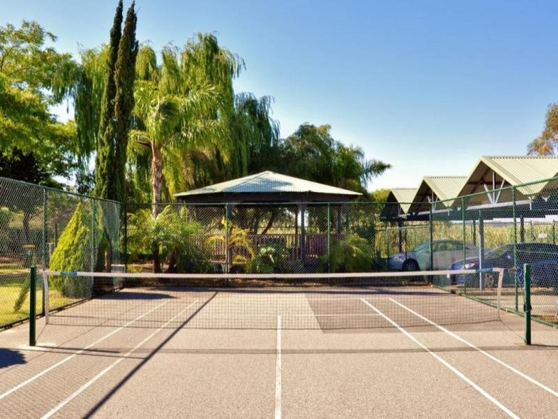 2/125 Herdsman Parade, Wembley WA 6014