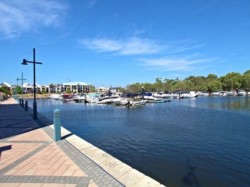 35 Sedgeland Way, Ascot WA 6104