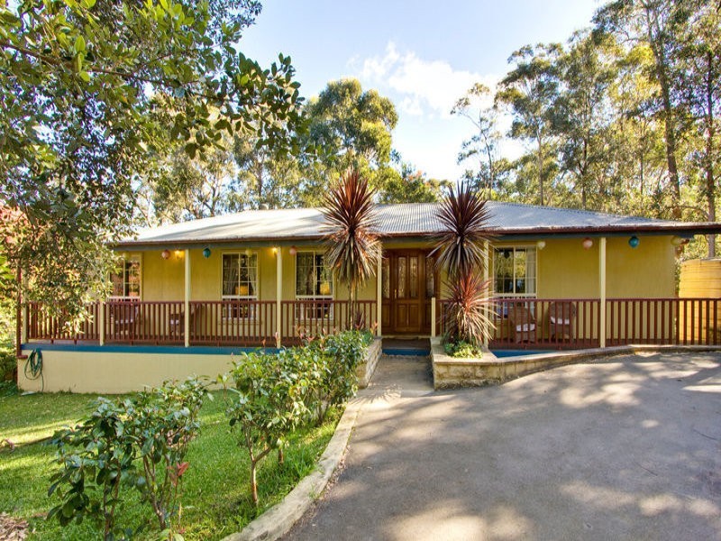 17 Stanley Avenue, Kurrajong Heights NSW 2758