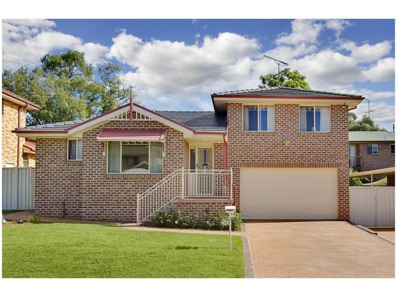12 Toll House Way, Windsor NSW 2756