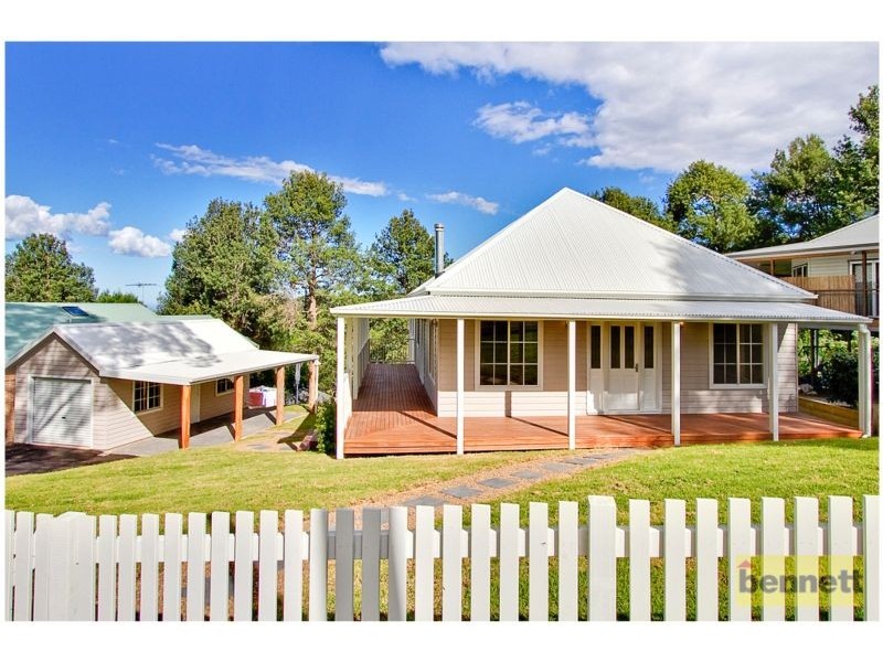 23 Warks Hill Road, Kurrajong Heights NSW 2758