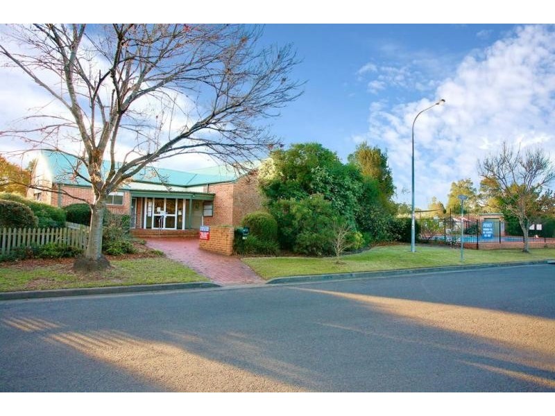 90 John Tebbutt Place, Richmond NSW 2753