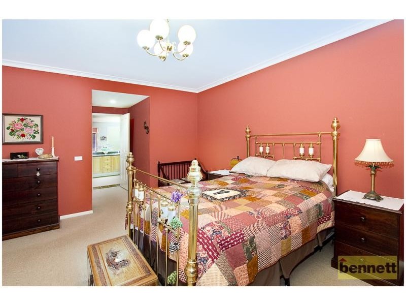 25 Grand Haven Place, East Kurrajong NSW 2758