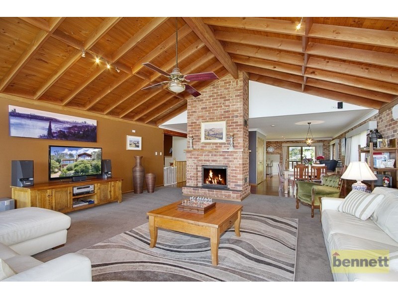 9 Frederick Place, Kurrajong Heights NSW 2758