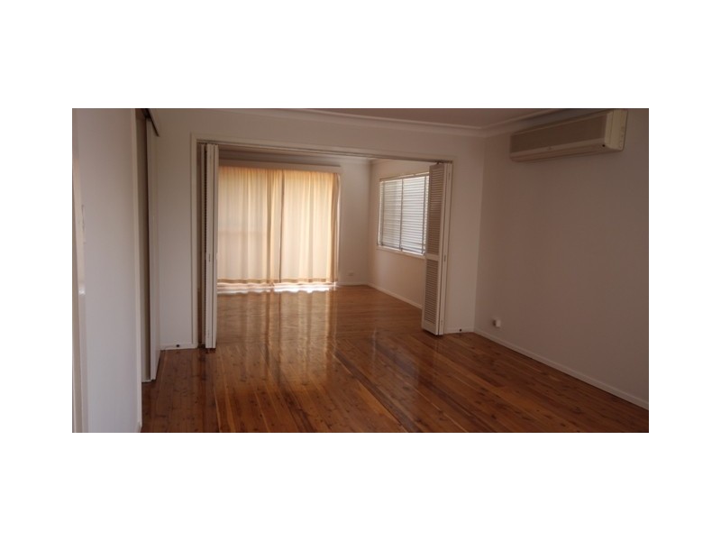 32 Hillcrest Avenue, Penrith NSW 2750