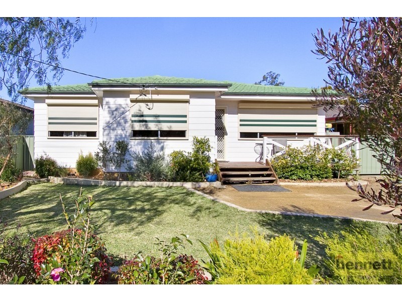 10 Hughes Avenue, Richmond NSW 2753