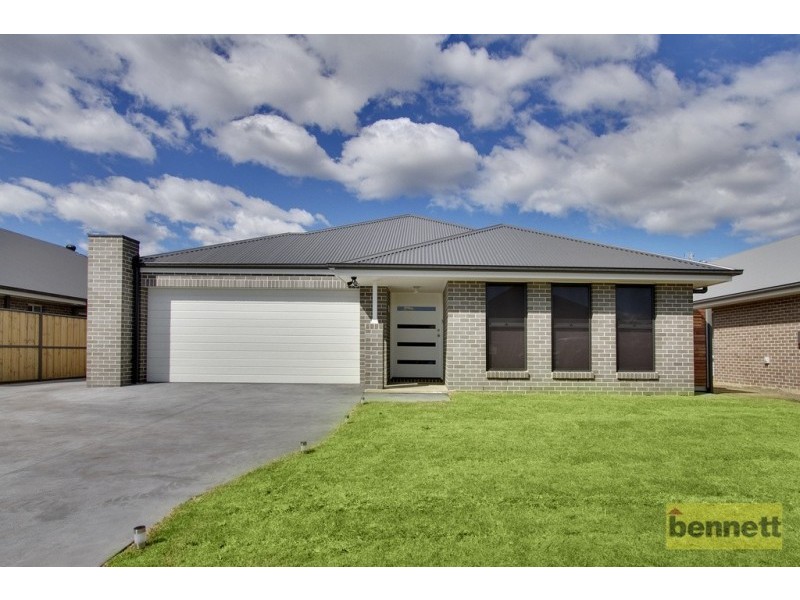 10 Vine Street, Pitt Town NSW 2756