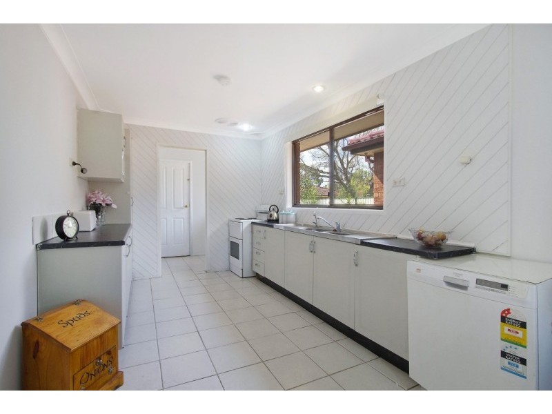 59 Andrew Thompson Drive, Mcgraths Hill NSW 2756