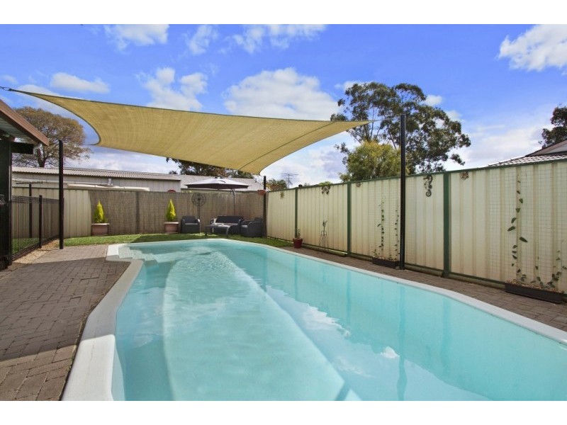 59 Andrew Thompson Drive, Mcgraths Hill NSW 2756