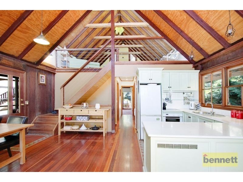 20 Currawong Crescent, Bowen Mountain NSW 2753