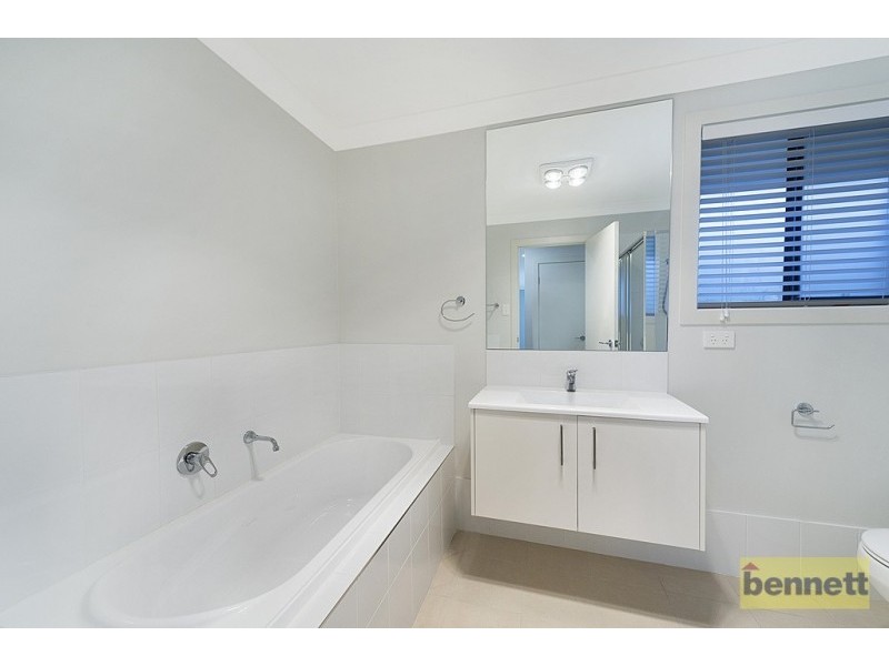 13 Sugarloaf Crescent, Colebee NSW 2761