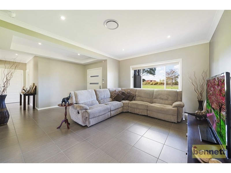 888-892 Richmond Road, Berkshire Park NSW 2765