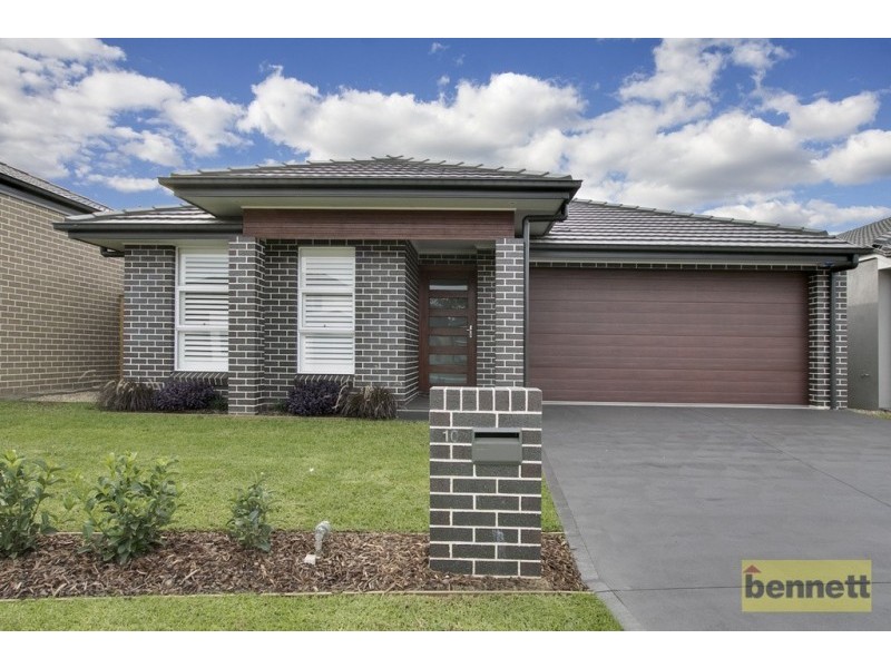 10 Everingham Street, Colebee NSW 2761