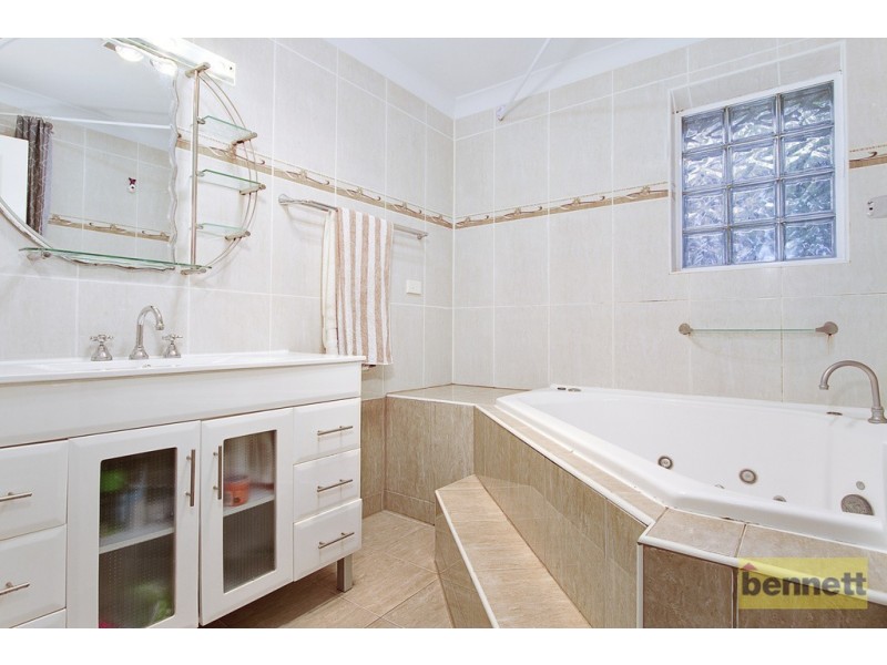 18 Bellbrook Avenue, Emu Plains NSW 2750