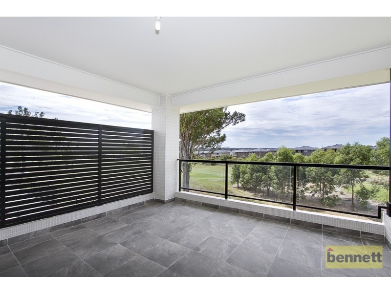 8 Oakhill Crescent, Colebee NSW 2761