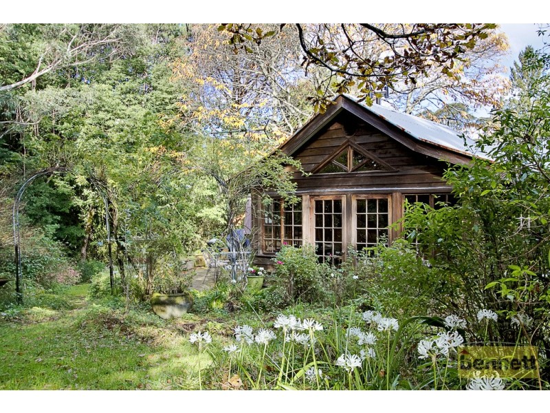 13 Rainbow Ravine Road, Mount Tomah NSW 2758