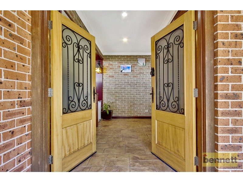 2 Crag Crescent, Bowen Mountain NSW 2753