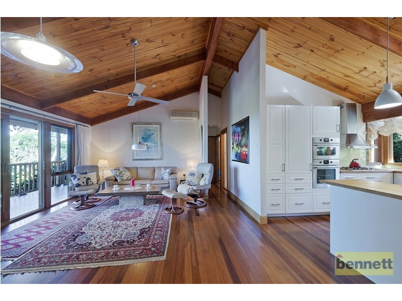 14 Stanley Avenue, Kurrajong Heights NSW 2758