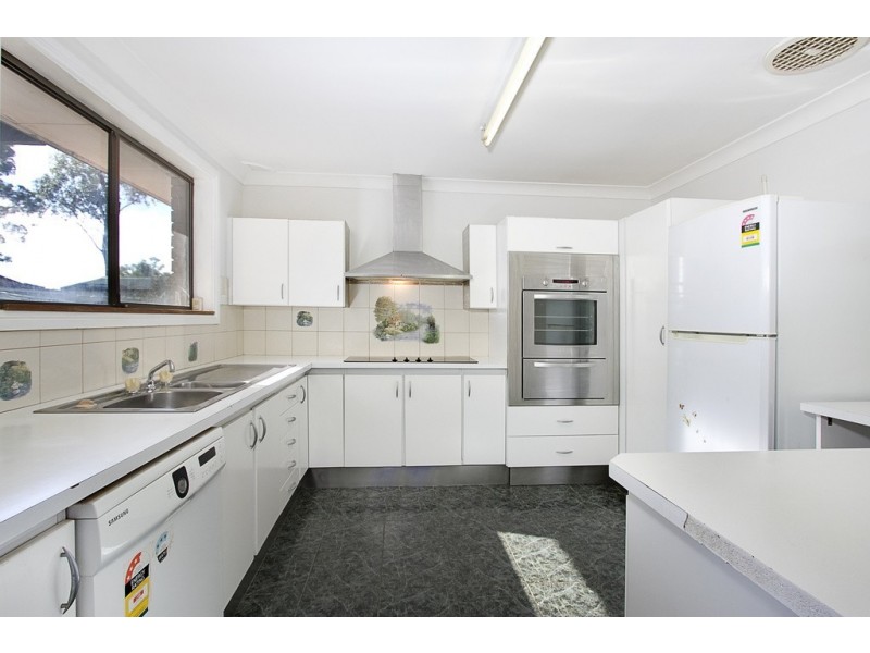 18 Snailham Crescent, South Windsor NSW 2756