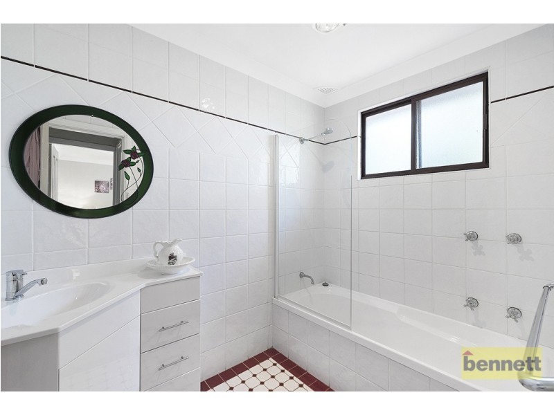 360 Spinks Road, Glossodia NSW 2756