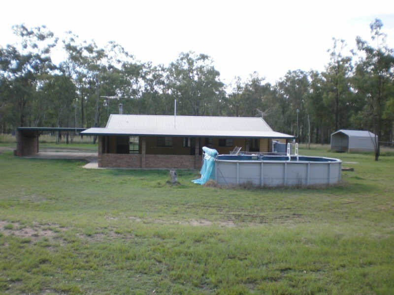 27 Weekes Road, Goodger QLD 4610
