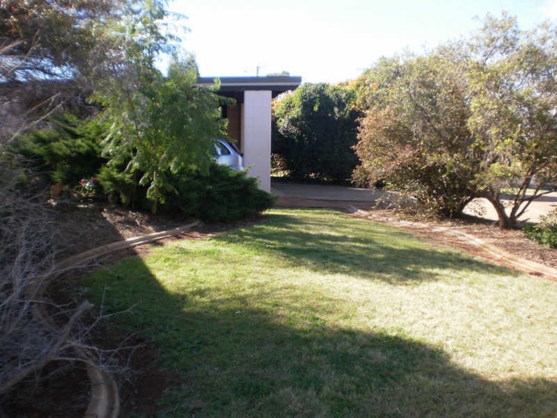 21 Windsor Circle, Kingaroy QLD 4610