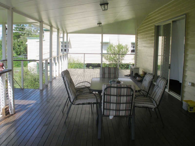 87 Pring Street, Wondai QLD 4606