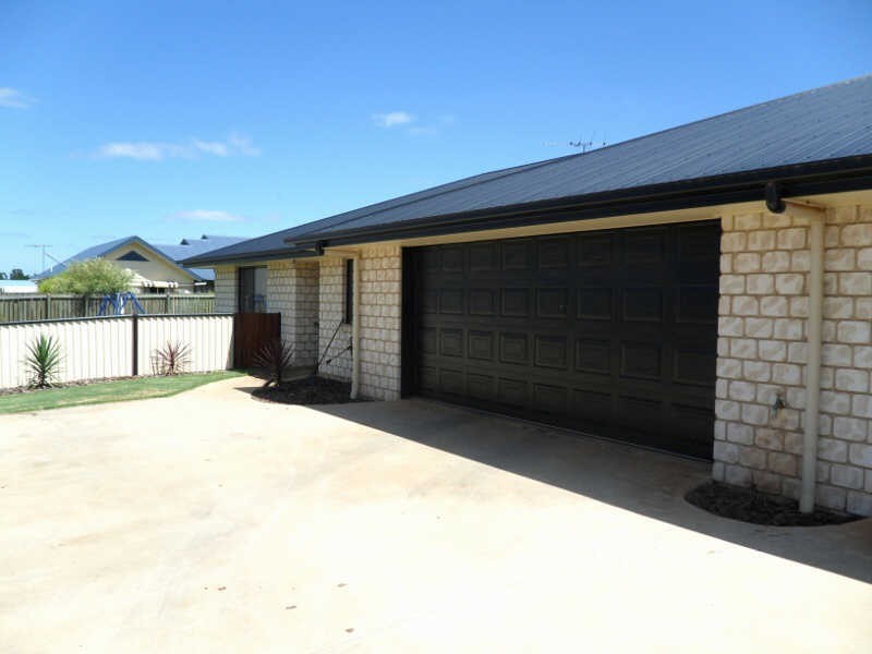 2 @ 11 Tessmanns Road, Kingaroy QLD 4610