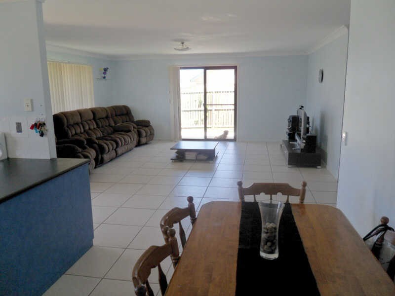 2 @ 11 Tessmanns Road, Kingaroy QLD 4610