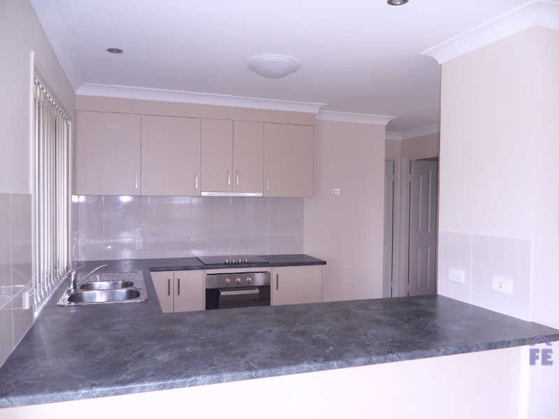 2 @ 9 Hodge Street, Kingaroy QLD 4610