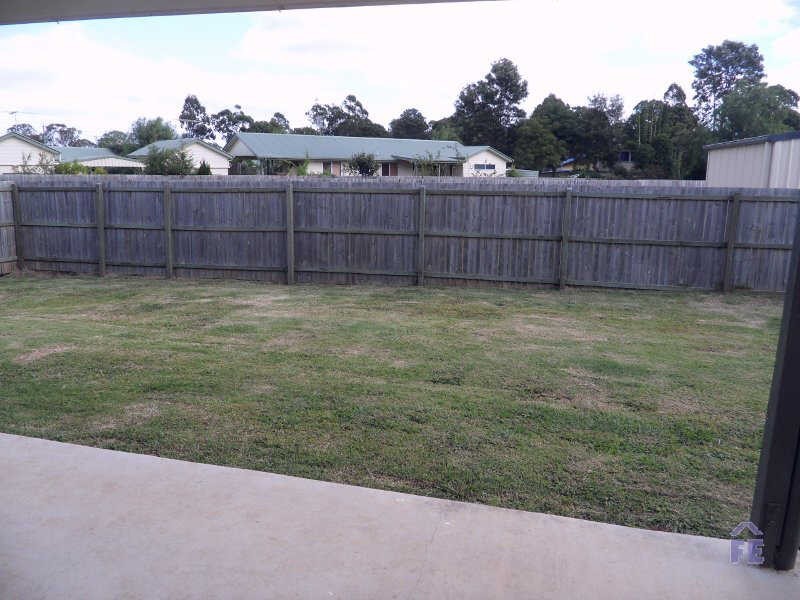 2 @ 9 Hodge Street, Kingaroy QLD 4610