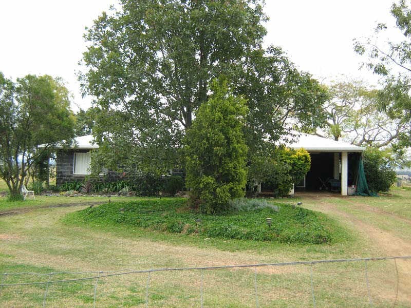 270 Springs Road, Fairdale QLD 4606