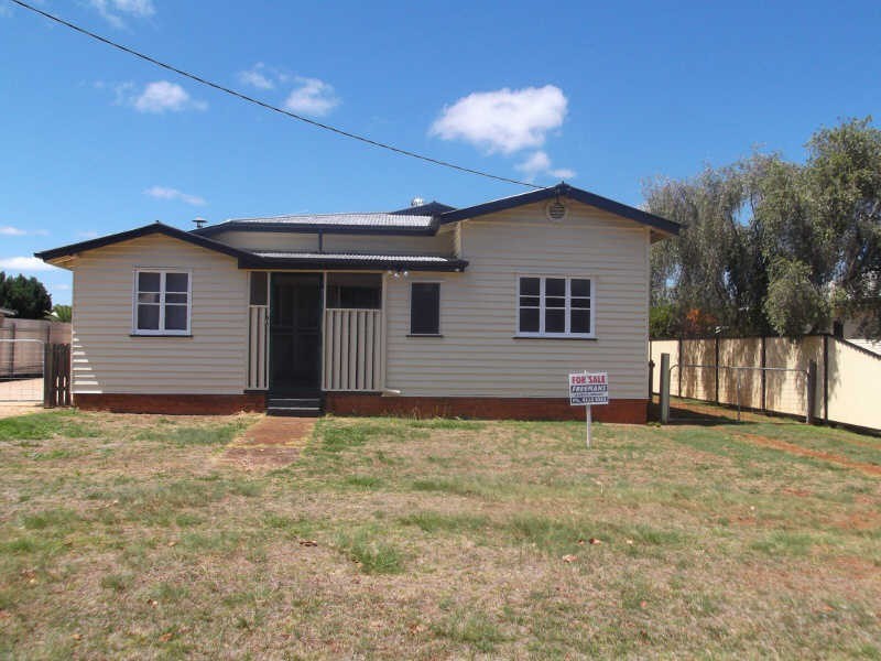 3 Jean Street, Kingaroy QLD 4610