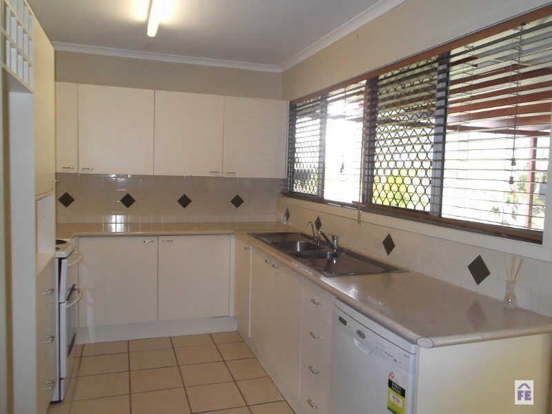 1 Barbara Street, Kingaroy QLD 4610