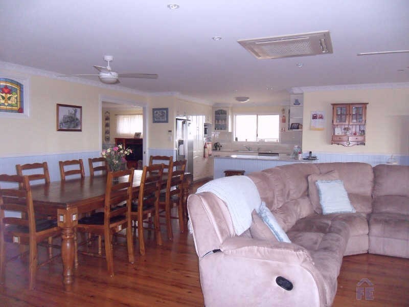19 Adermann Drive, Kingaroy QLD 4610