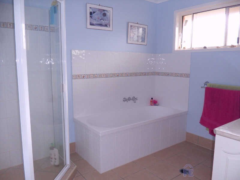 19 Adermann Drive, Kingaroy QLD 4610