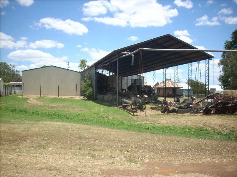 14 Main Street, Hivesville QLD 4612