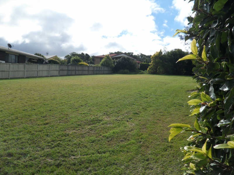 16 Adermann Drive, Kingaroy QLD 4610