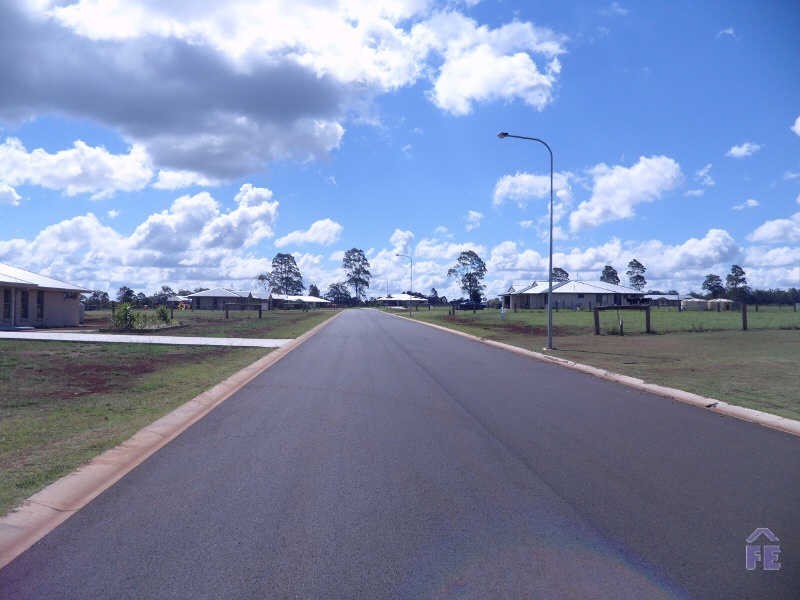 114 -116 Rosella Pde, Kingaroy QLD 4610